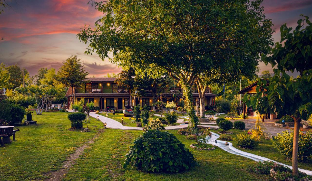 Simi Luxury Suites Plaka Litochorou Exterior foto