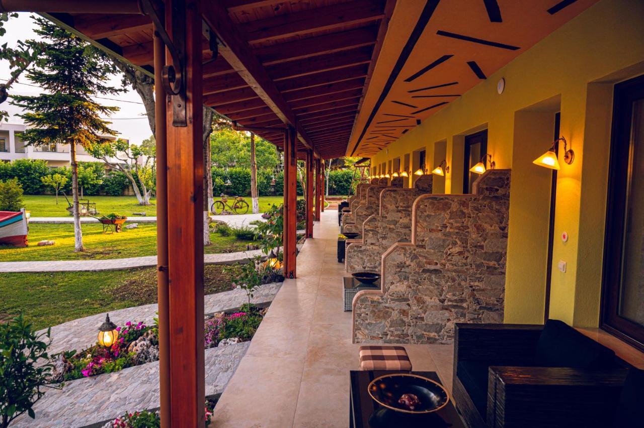 Simi Luxury Suites Plaka Litochorou Exterior foto
