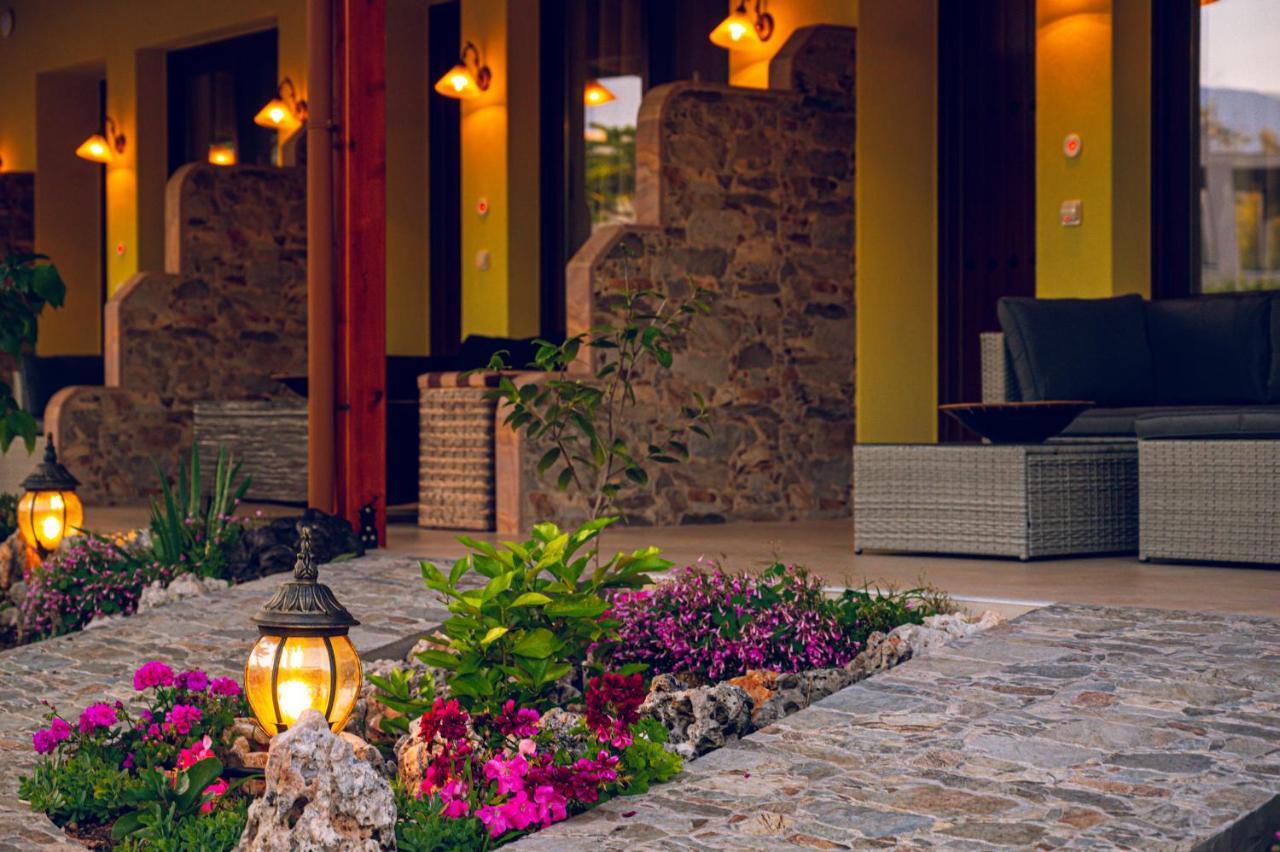Simi Luxury Suites Plaka Litochorou Exterior foto